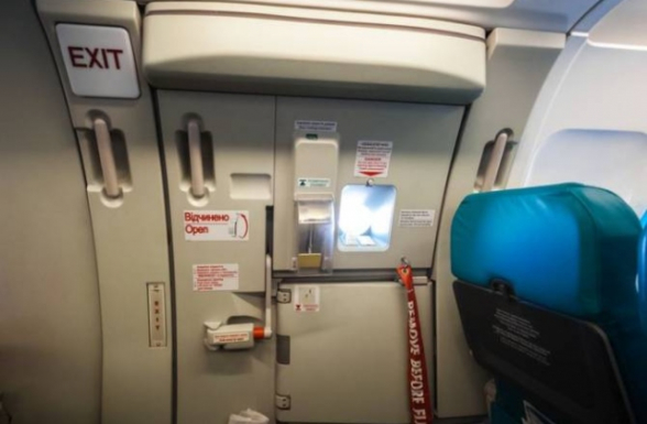 Թռիչքի ժամանակ ինքնաթիռի դուռը բացած կորեացի տղամարդը բացատրել է իր արարքի պատճառները